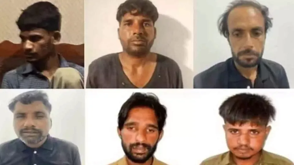 6 Indian smugglers Pakistan