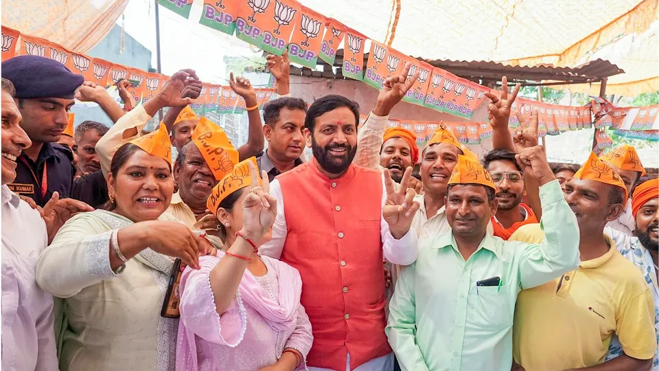Haryana Chief Minister Nayab Singh Saini with BJP workers in Ladwa