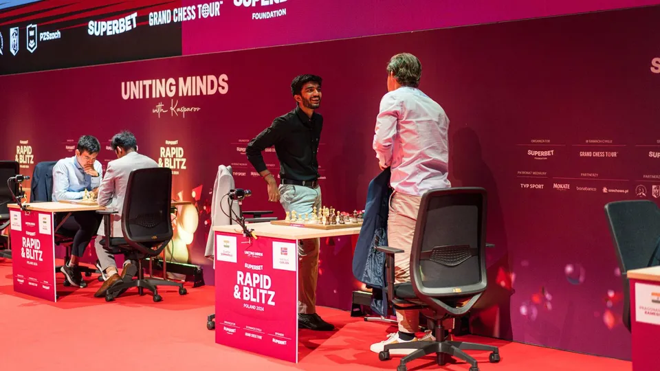 D Gukesh and Magnus Carlsen (Image courtesy- Chessbase India)