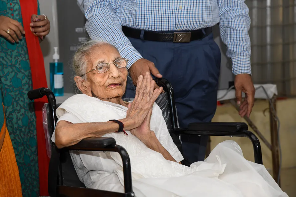 Hiraben Modi narendra Modi Heeraben Hiraba