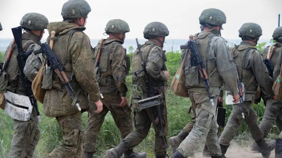 soldiers, war, army troops