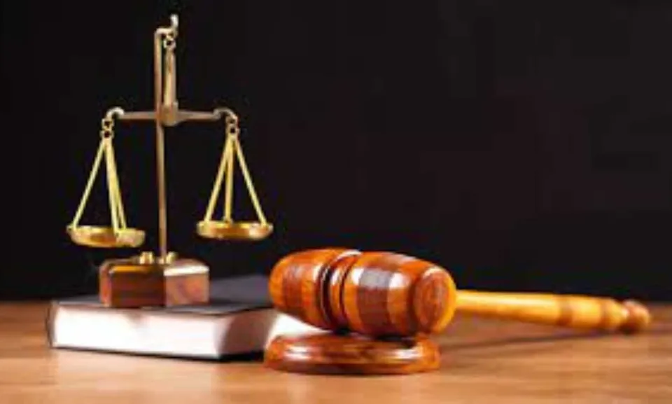 courts balance hammer.jpg