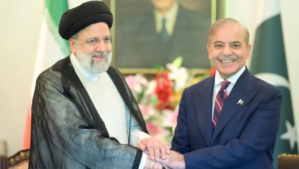 Iran President Ebrahim Raisi and Pakistan Prime Minister Shehbaz Sharif in Islamabad on April 22, 2024.