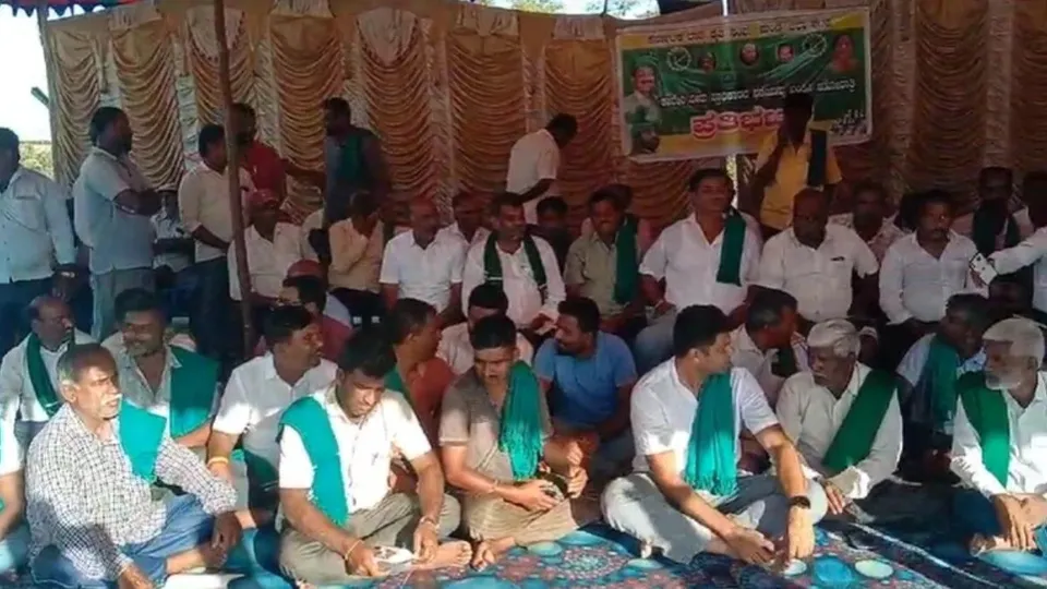 Cauvery river water Karnataka Protest