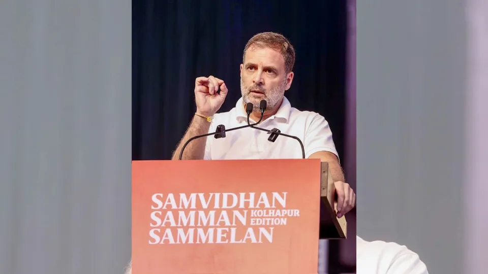 Rahul Gandhi in Constitution Samman Sammelan