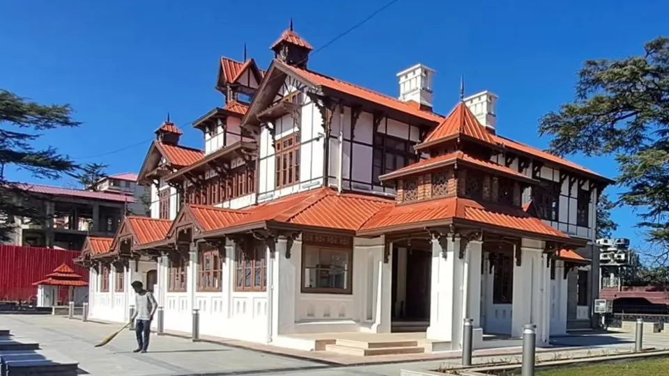 Bantony Castle.jpg