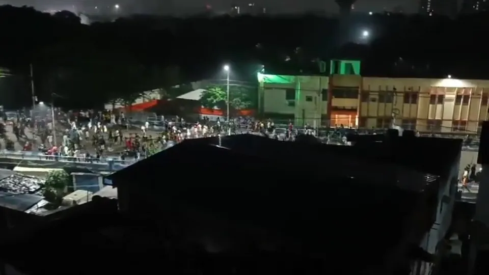 Mob attacks doctors at R G Kar Medical College and Hospital