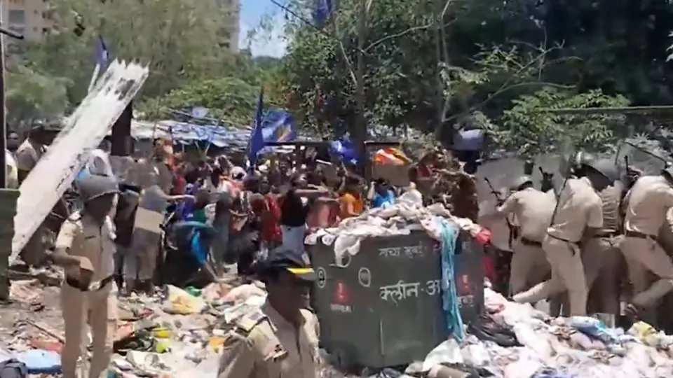 Mumbai police Jai Bhim Nagar