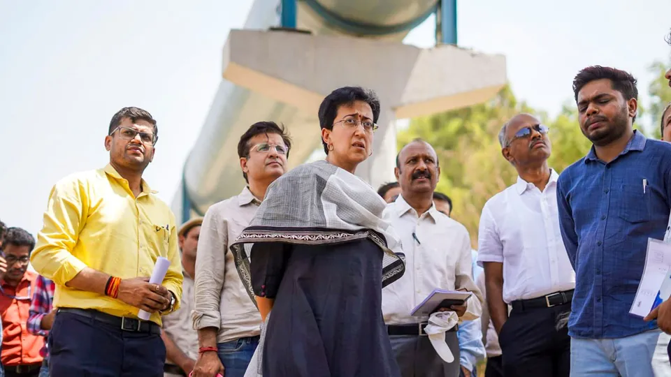 Delhi Minister Atishi along with officials of Jal Board and Revenue Department, conducts inspection of pipeline network in view of the ongoing Delhi water crisis, in New Delhi.