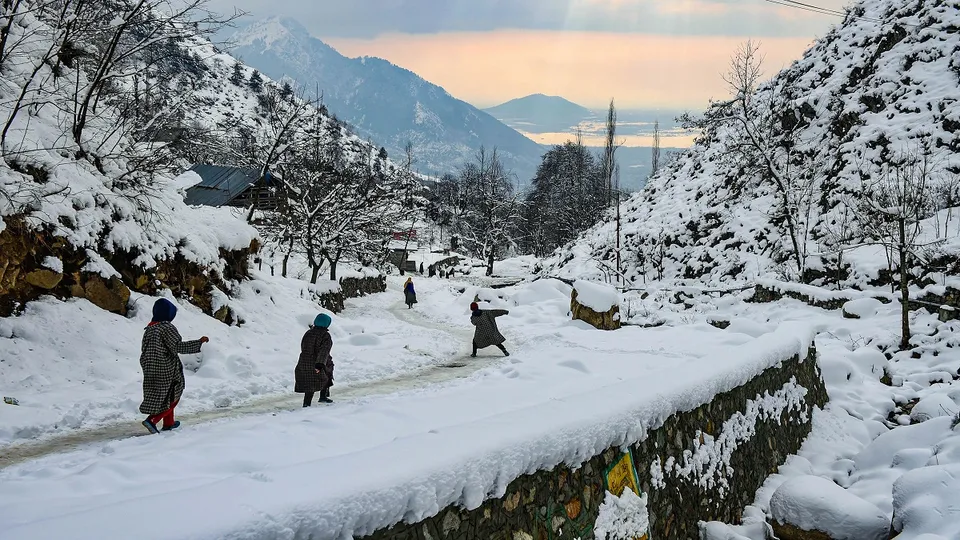 srinagar cold wave kashmir