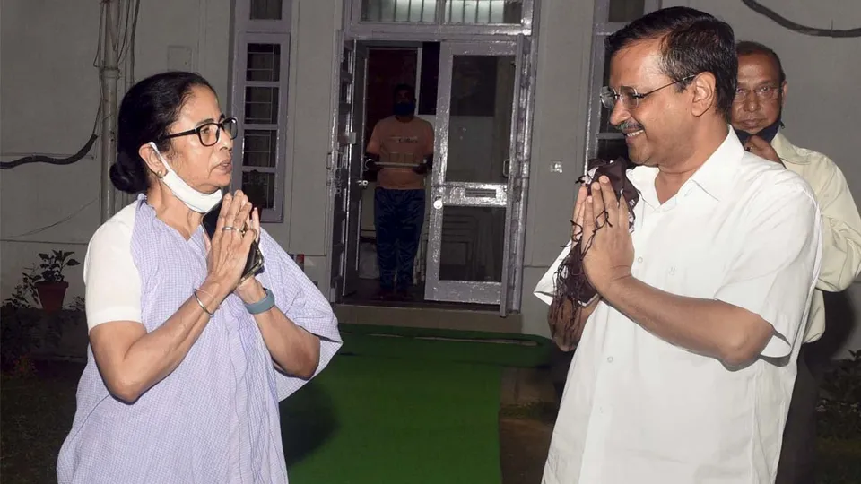 arvind kejriwal mamata.jpg
