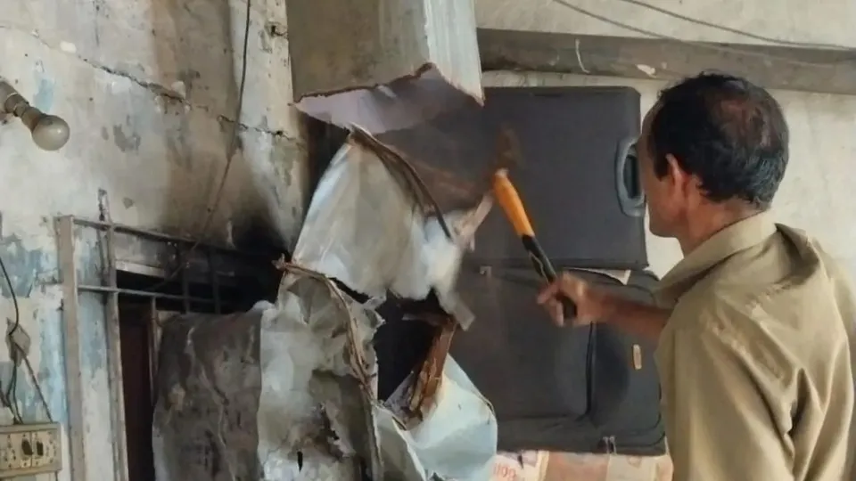 Smelting Mumbai Air Pollution.jpg