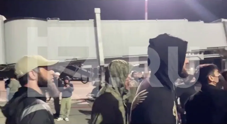 Muslims storm airport in Russia in antisemitic riot over arrival of plane from Israel
