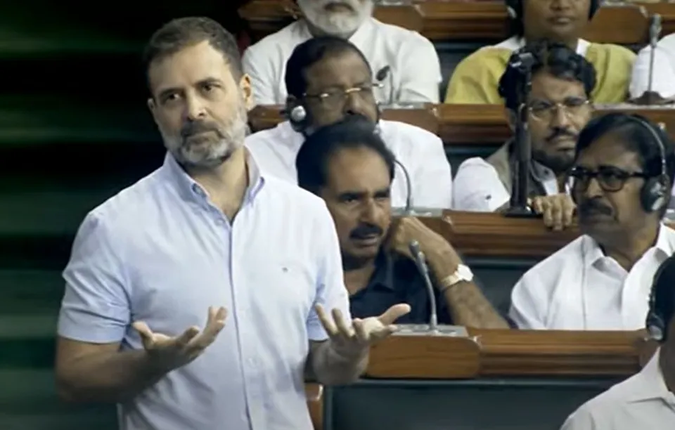 Rahul Gandhi Flying Kiss Lok Sabha