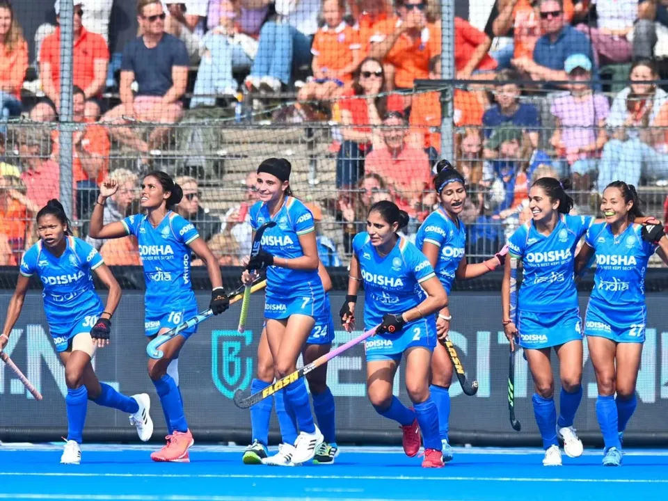India women hockey team.jpg
