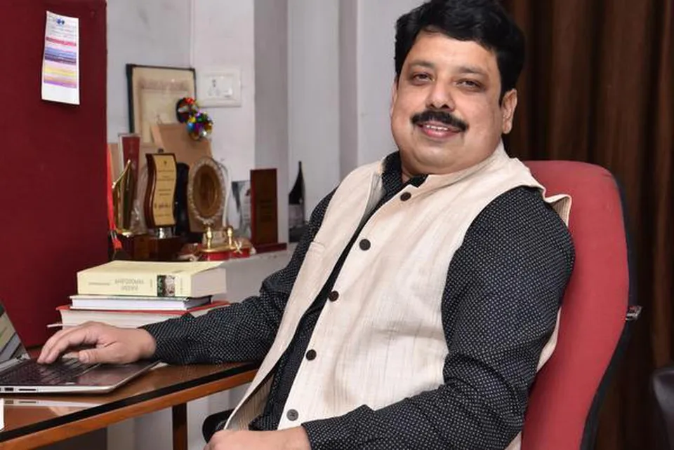 Anand Neelakantan.jpg