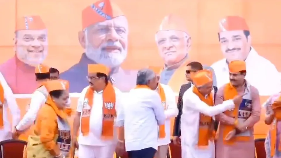 Gujarat BJP inducts over 2,000 Congress, AAP workers