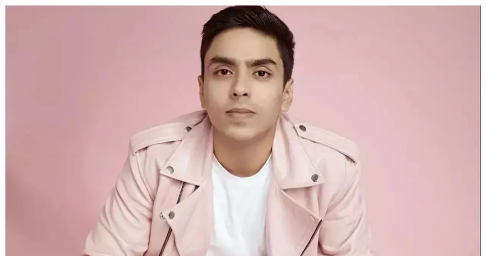 Adarsh Gourav Alien.jpg