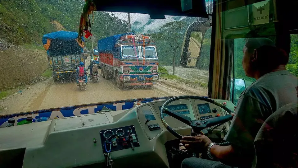 Trucks transport.jpg