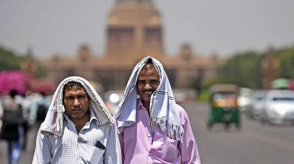 Heat warm High temp New Delhi.jpg