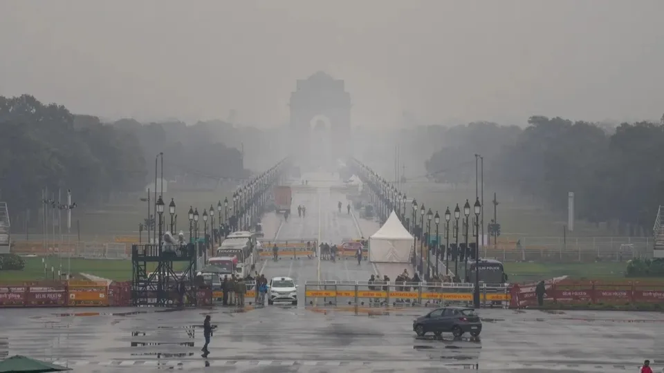 Delhi Rains India Gate
