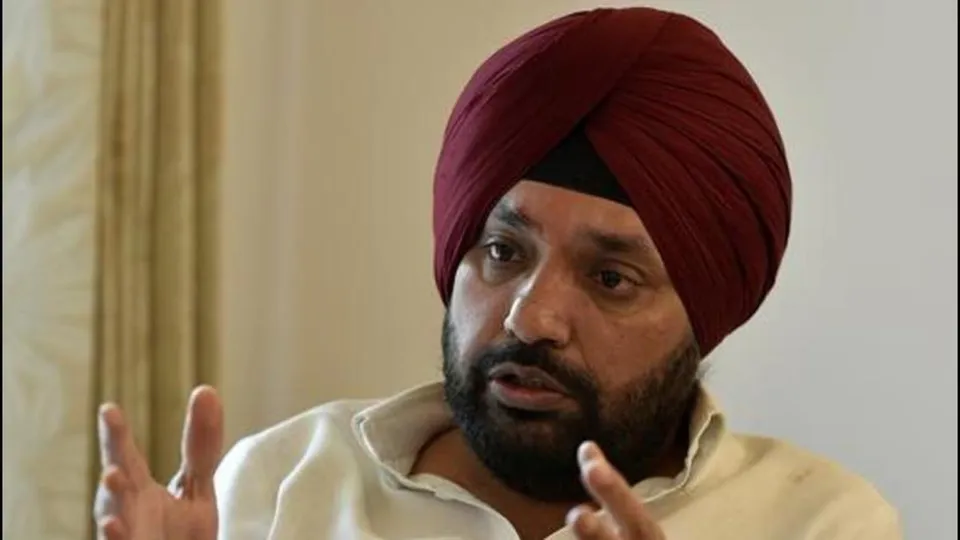 Arvinder Singh Lovely.jpg