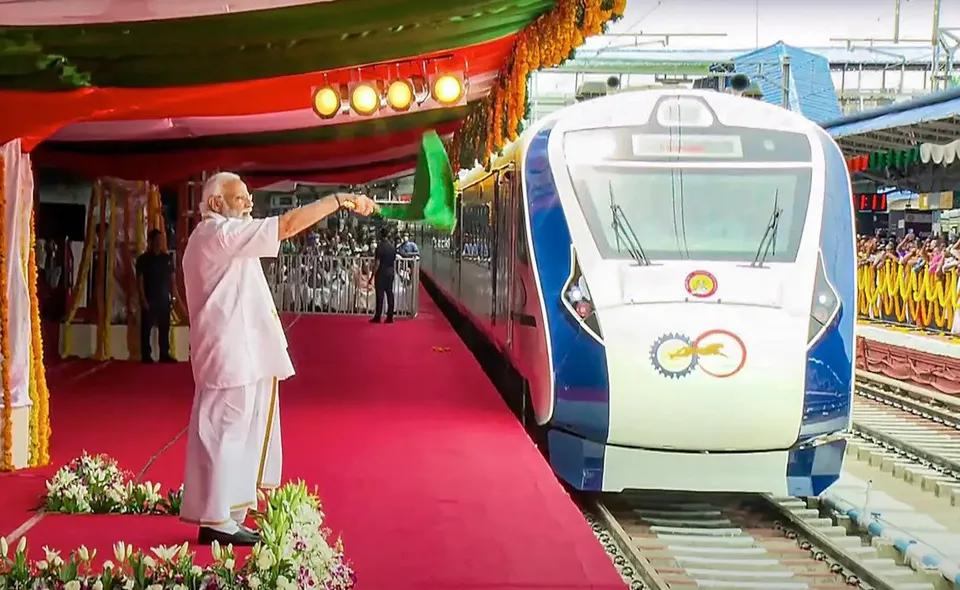 Vande Bharat Modi Kerala.jpg