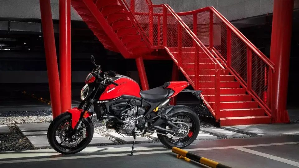 937 CC Ducati.jpg