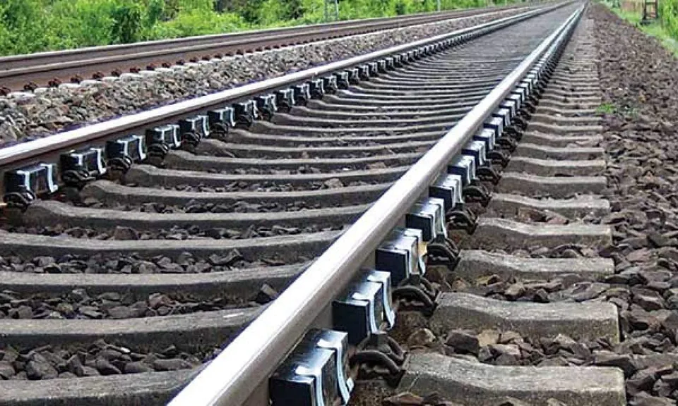 railway track.jpg