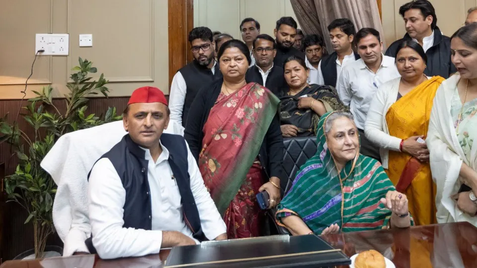 Akhilesh Yadav Jaya Bachchan
