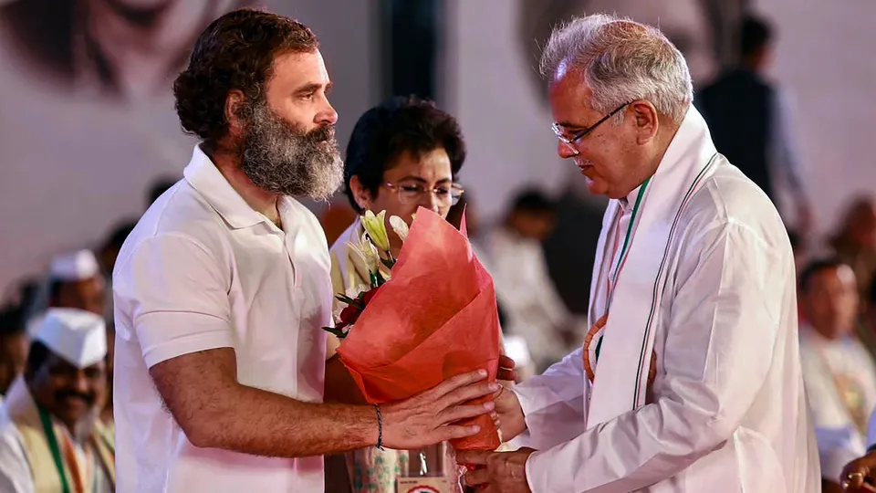 Rahul Gandhi and Bhupesh Baghel at plenary session of Congress in Raipur