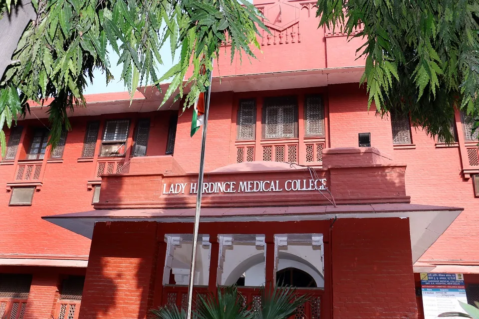 Lady Hardinge Medical College.jpg