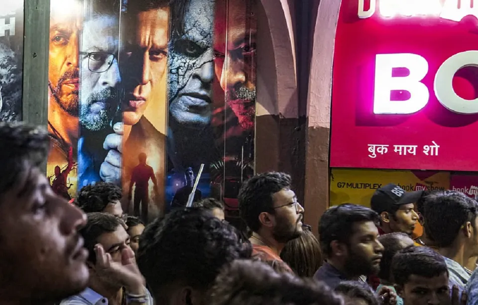 Jawan Fans Theatre.jpg