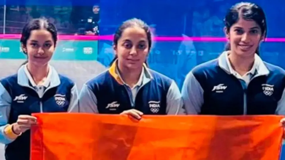 Joshna Chinappa, Anahat Singh and Tanvi Khanna