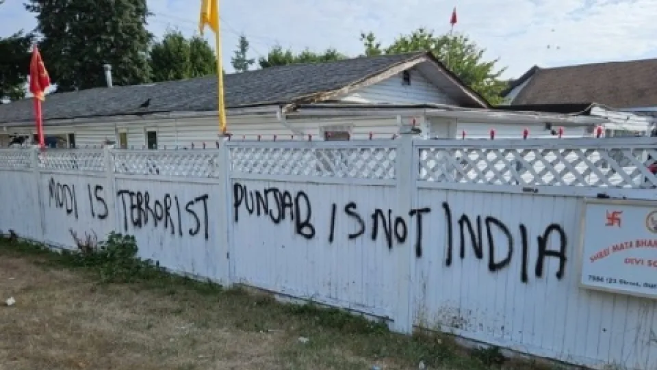 Pro-Khalistan slogans Temple Wall.jpg