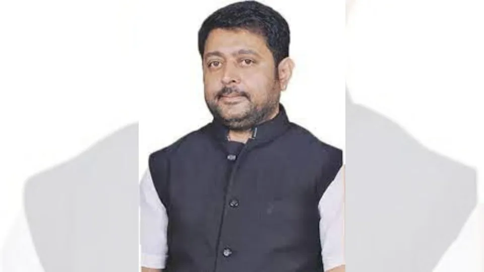 Dharmendrasinh Vaghela resigns