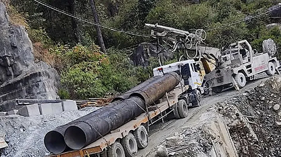 Uttarkashi tunnel collapse rescue.jpg