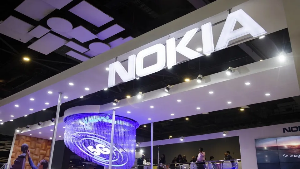 Nokia employees.jpg