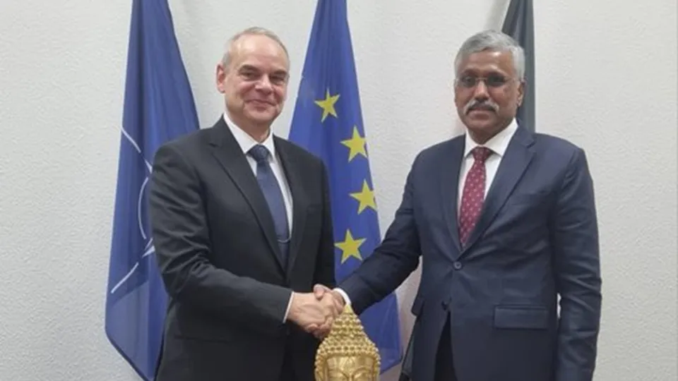 Defence Secretary Giridhar Aramane co-chairs India-Germany High Defence Committee meeting in Berlin with the State Secretary, German Ministry of Defence Mr Benedikt Zimmer