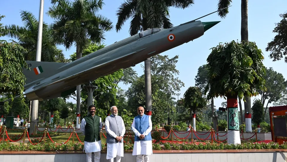 MiG 211 Narendra Modi.jpg