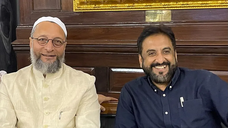AIMIM chief Asaduddin Owaisi with party leader Imtiaz Jaleel