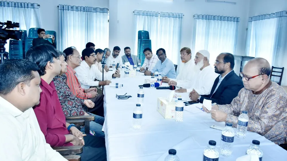 Bangladesh Jamaat-e-Islami supremo Shafiqur Rahman interacts with the Indian media in Dhaka