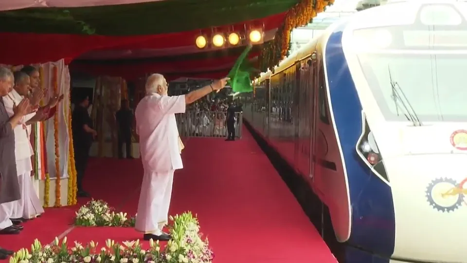 Narendra Modi Vande Bharat Express Kerala.png
