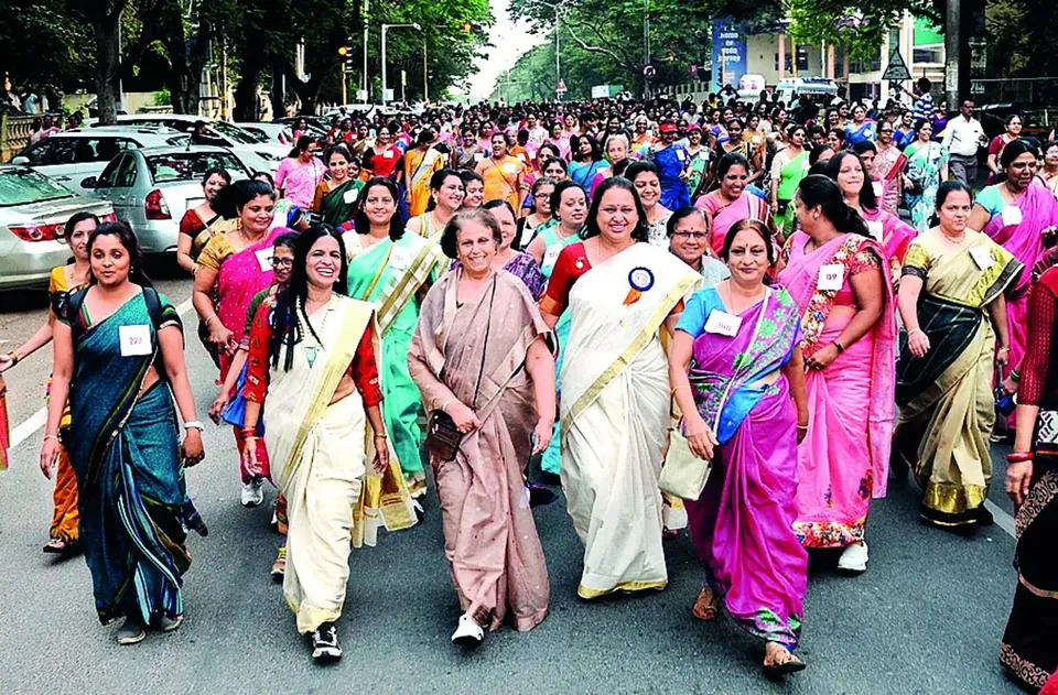 saree walkathon.jpg
