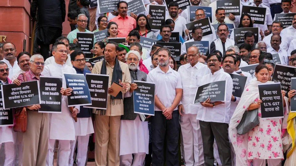 LoP in Lok Sabha Rahul Gandhi, NCP chief Sharad Pawar and other opposition MPs participate in a protest during ongoing Monsoon session of Parliament in New Delhi, Tuesday, Aug. 6, 2024.