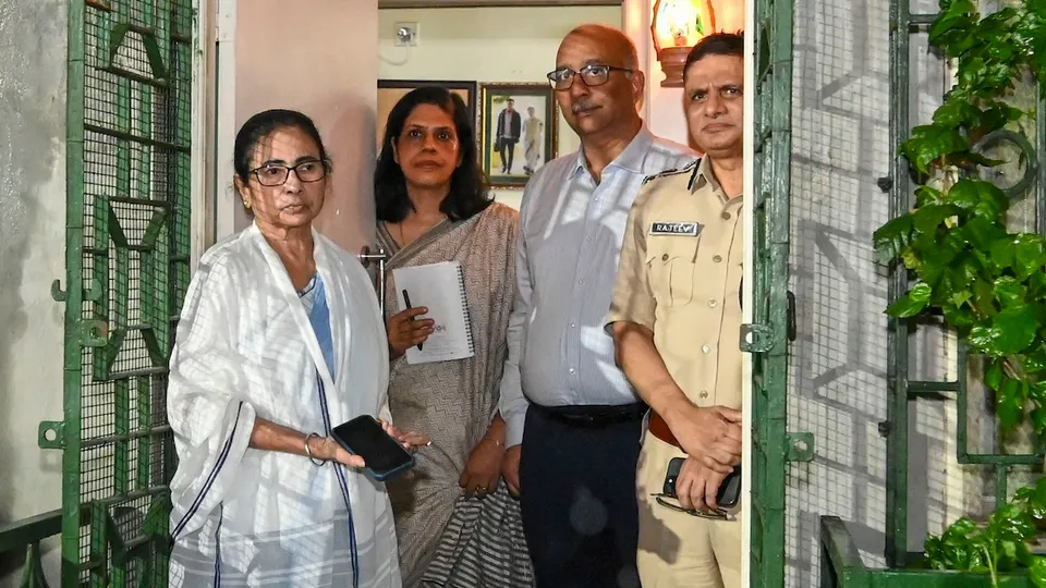 West Bengal Chief Minister Mamata Banerjee during a meeting with junior doctors delegation, at her Kalighat residence in Kolkata, Saturday, Sept. 14, 2024.