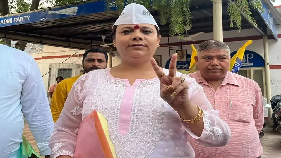 Bobi MCD councilor