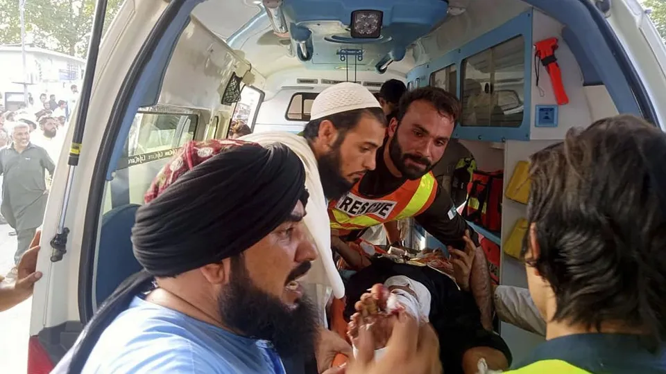 Pakistan suicide blast