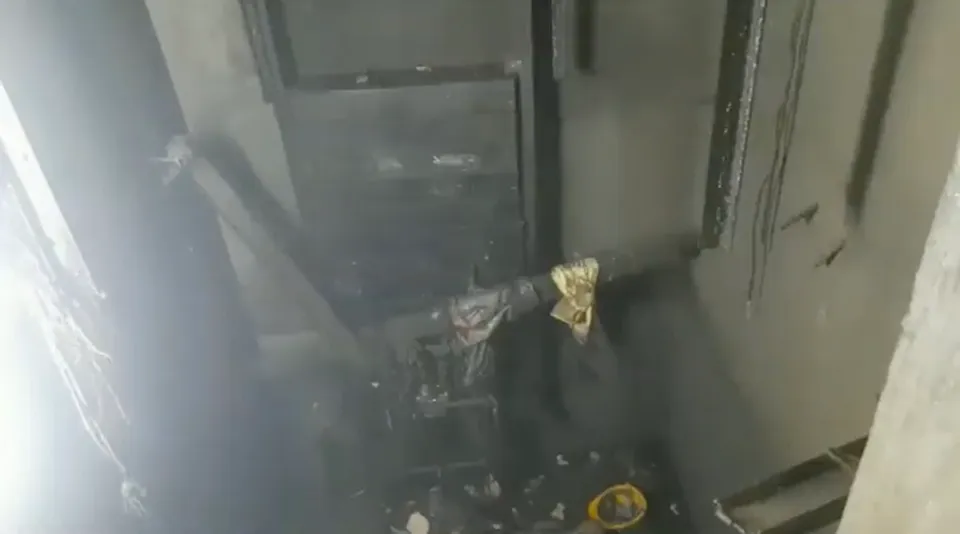 Thane Lift accident