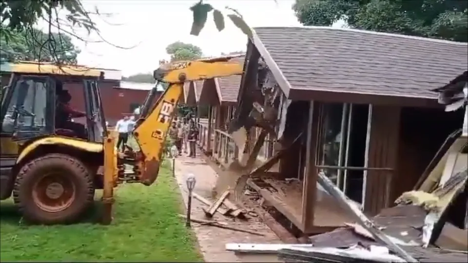 demolished illegal structures